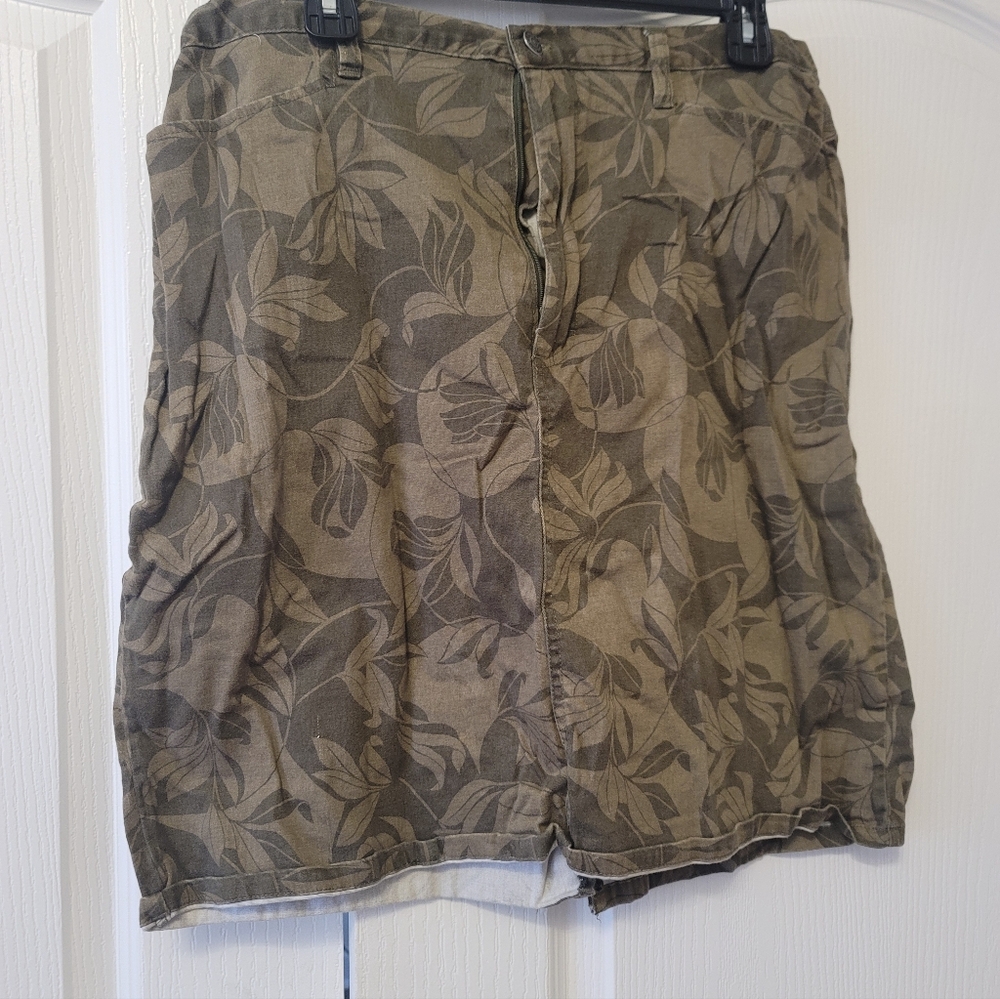 Wimens's Floral Patterned Skirt
